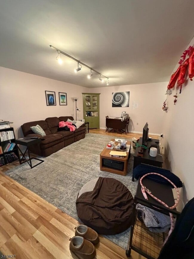 Foto del edificio - 520 Turnpike C111 Tpke