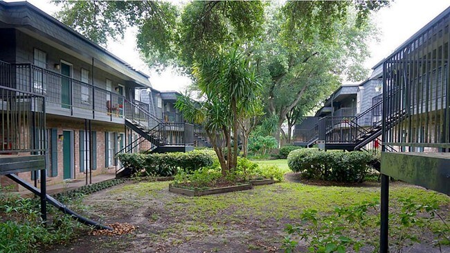 Building Photo - 8931 Gaylord Dr