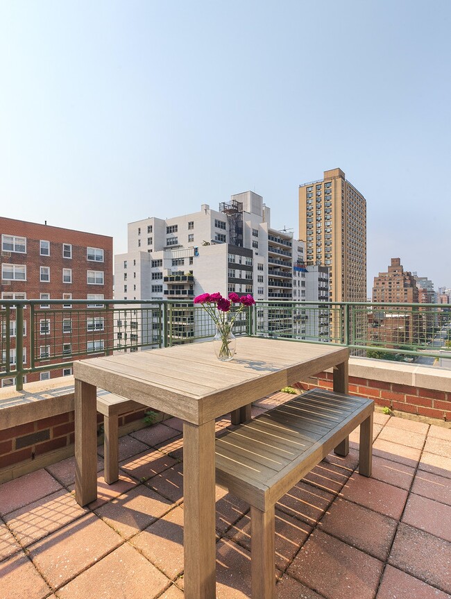 32 Gramercy Park S Unit 14A, New York, NY 10003 Condo for Rent in