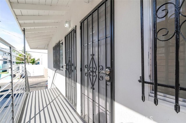 Building Photo - 1116 S Berendo St