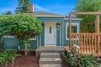 Building Photo - 8604 SE Yamhill St