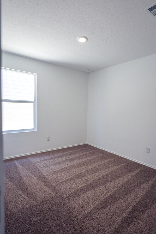 Building Photo - 232 Kayden Ct