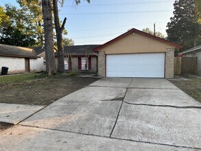 Building Photo - 5222 Moonshadows Dr