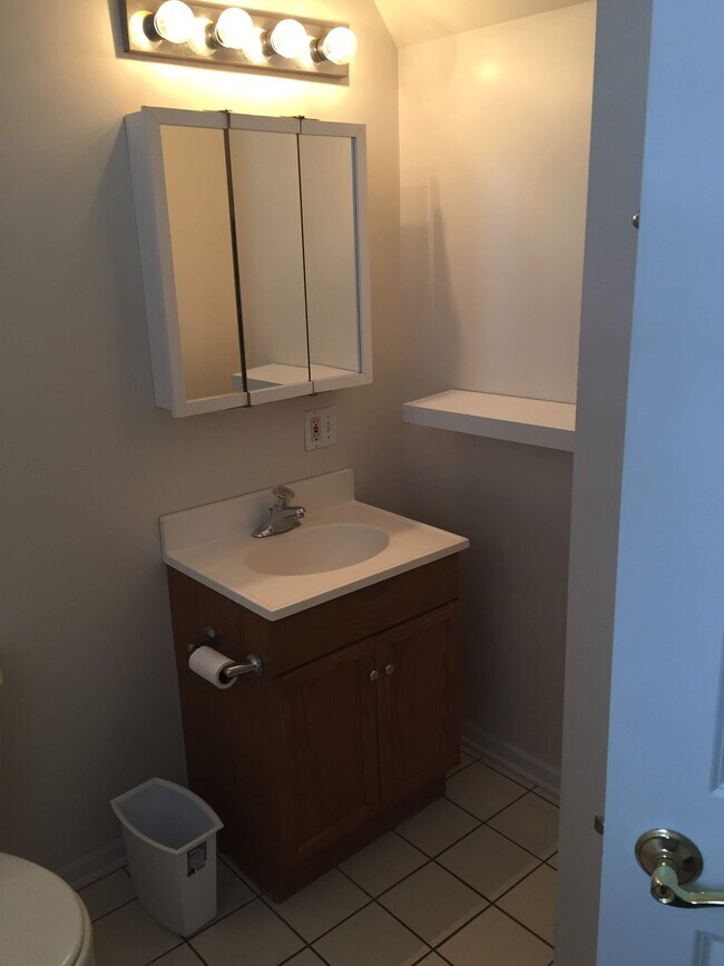 Foto del edificio - 938 W 31st Pl