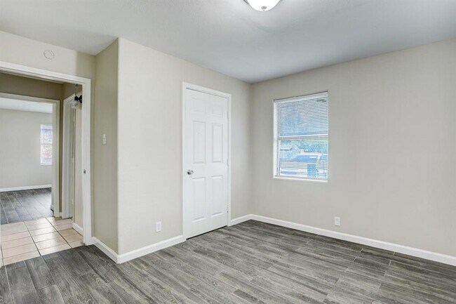 Building Photo - 5107 Clover St