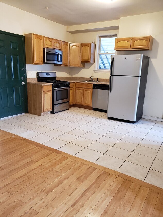 Foto principal - 385 Avenue C