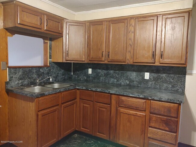 Building Photo - 16 Dodson Ln