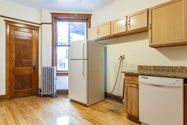 Foto del edificio - 3326 N Clark St