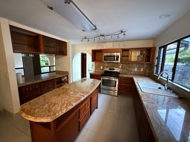 Building Photo - 47-495-495 Hui Aeko Pl