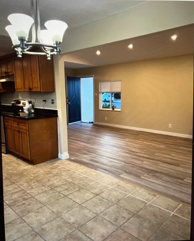 Foto del edificio - 1203 Putnam St