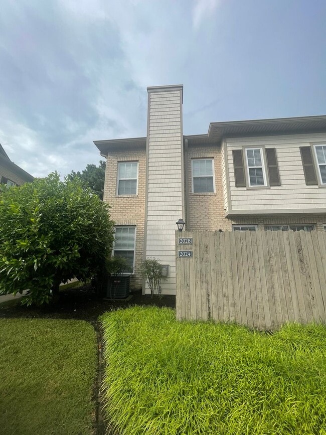 Building Photo - SOUGHT AFTER RED MILL VILLAGE