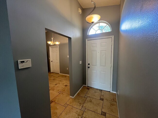 Foto del edificio - 2304 Hickory Pine St