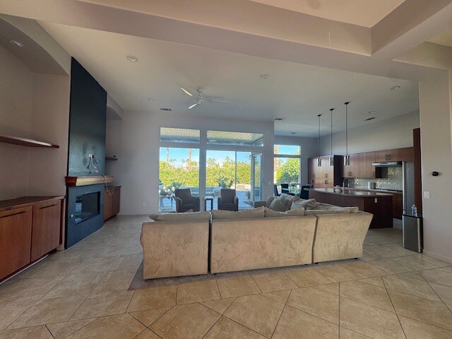 Sala de estar - 75960 Nelson Ln