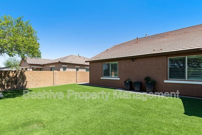 Foto del edificio - 22282 E Pickett Ct