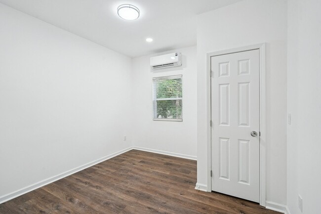 Photo - 2359 Beecher Rd SW House