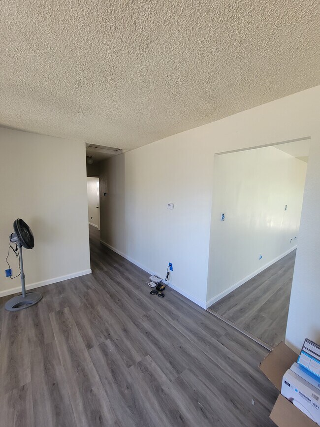 Hallway - 1611 Hurley Ct