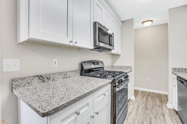 Building Photo - 111 Glynn Addy Dr