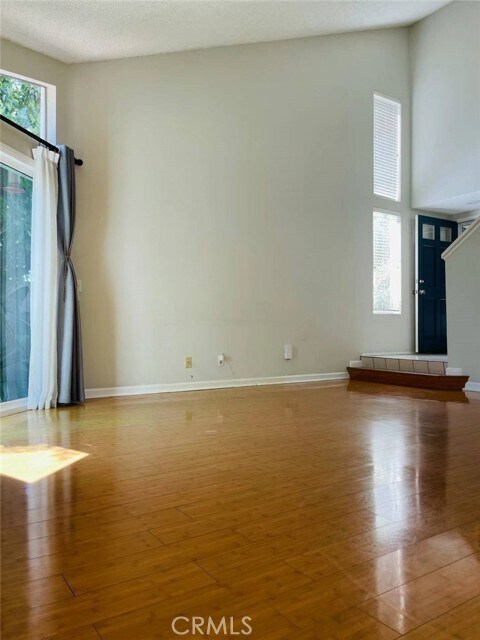 Building Photo - 267 Stanford Ct