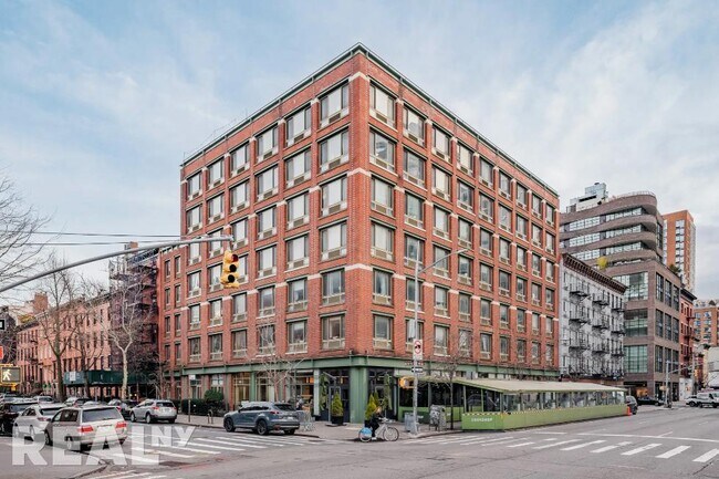 Foto del edificio - 460 W 20th St