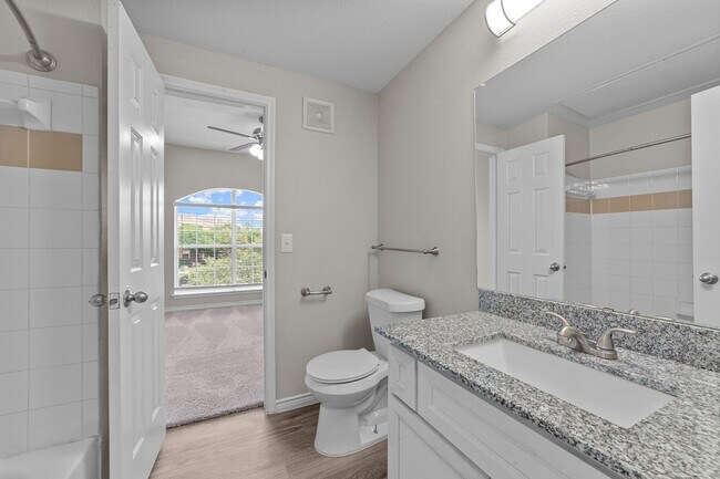 Interior Photo - Station 3700