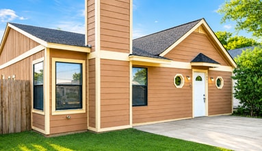 Building Photo - 4001 Colonial Sun Dr