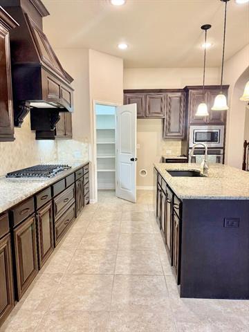 Building Photo - 3601 Angeles Ave