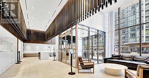 Photo du bâtiment - 4065 Confederation Pkwy