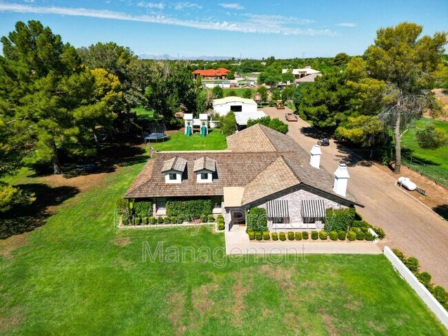 Foto del edificio - 2672 E Mesquite St
