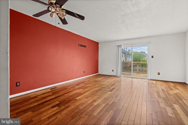 Building Photo - 6957 Rockfield Rd