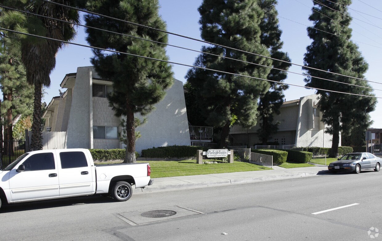 Building Photo - 6540 Knott Ave