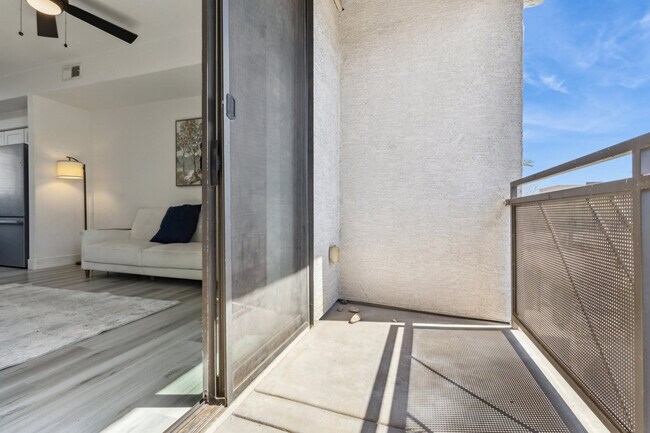 Foto del edificio - 6610 N 93rd Ave