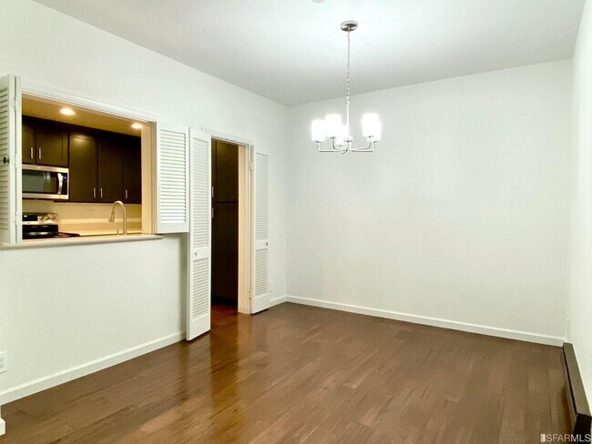 Foto del edificio - 2760 19th Ave
