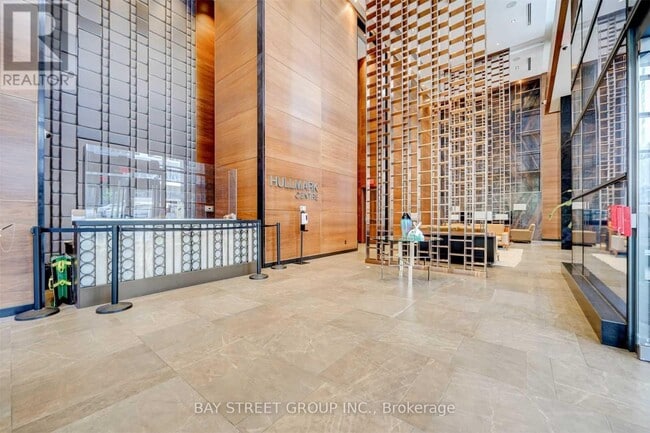 Building Photo - 5 Sheppard Ave E