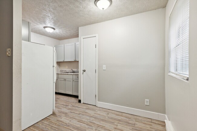 Building Photo - The Woods at Wyoming