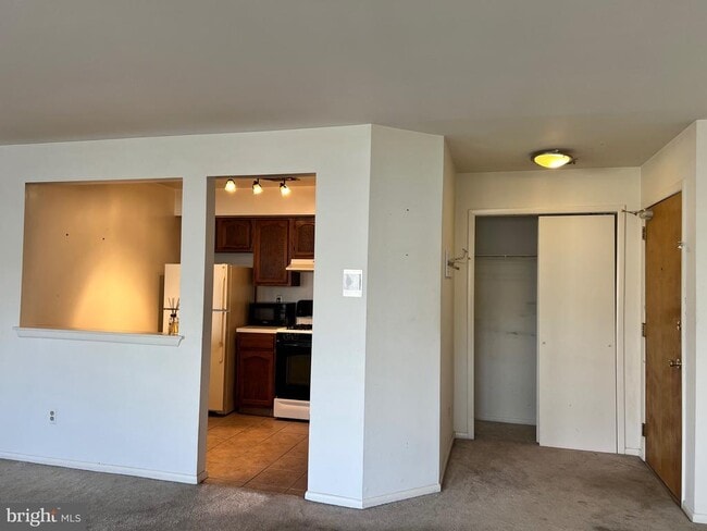 Building Photo - 106 Heritage Blvd