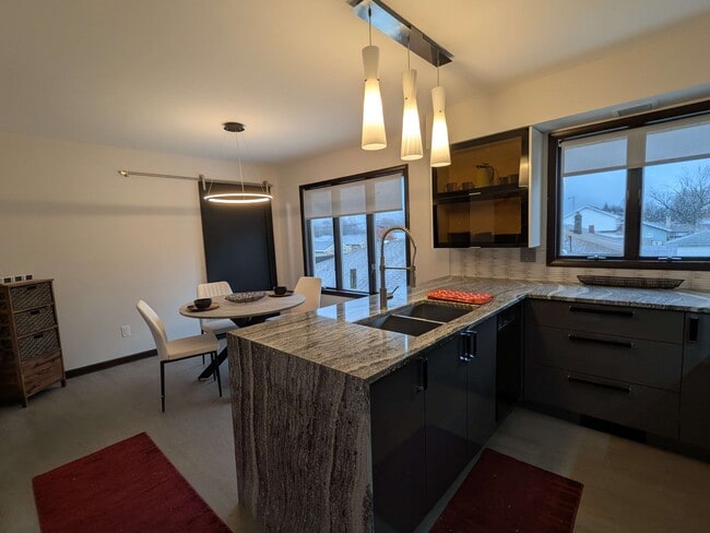 Foto del edificio - 8906 Erie St