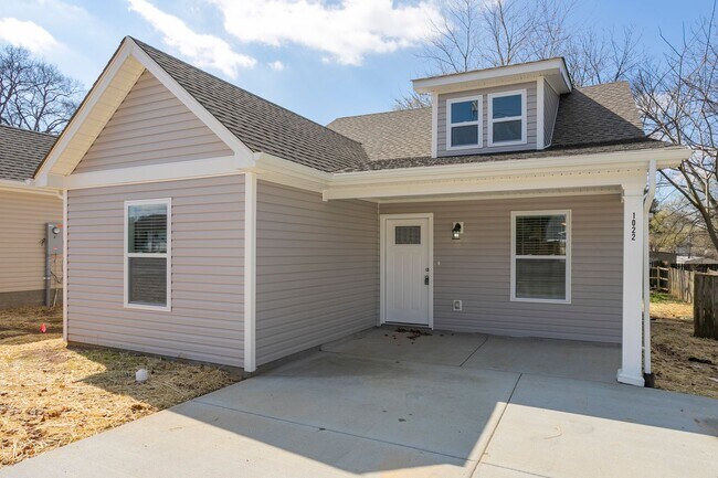 Building Photo - Charming 3 bed 2 bath in Gallatin!