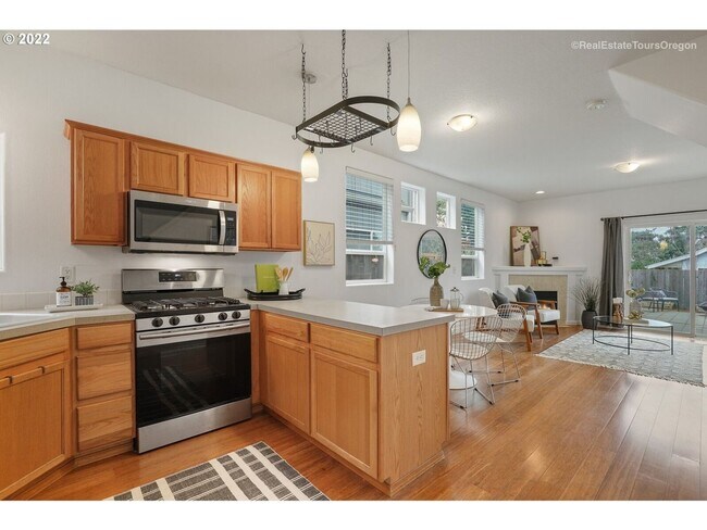 Building Photo - *Move In Special* 3 bdrm, 2 ba, house with...