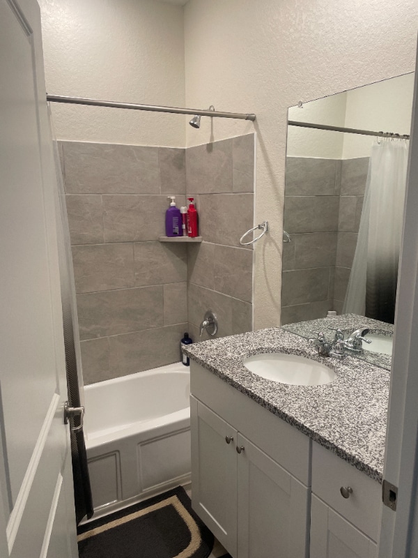 Foto del edificio - 1050 Crenshaw Wy