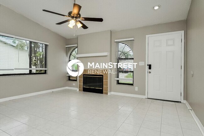 Building Photo - 3 Bedroom Pet-Friendly Home in Riverview, FL with Main Street Renewal