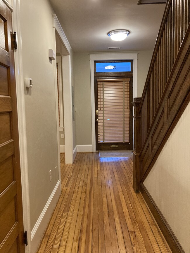 Foto del edificio - 703 14th St SE
