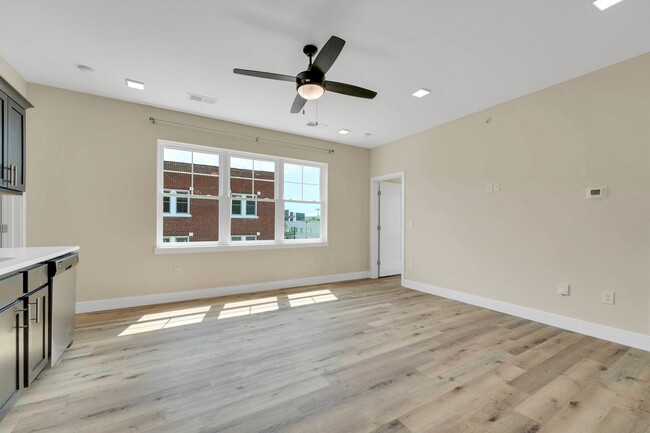 Foto del edificio - West Beverly Lofts - 103