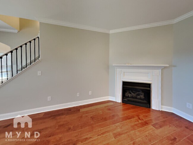 Building Photo - 15936 Landview Ln