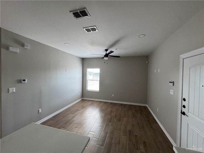 Building Photo - 10 Ragland Rd