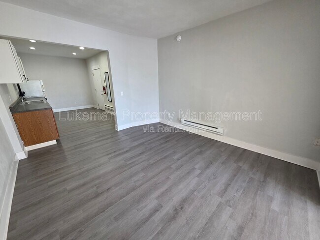 Foto del edificio - 1338 Portage Street
