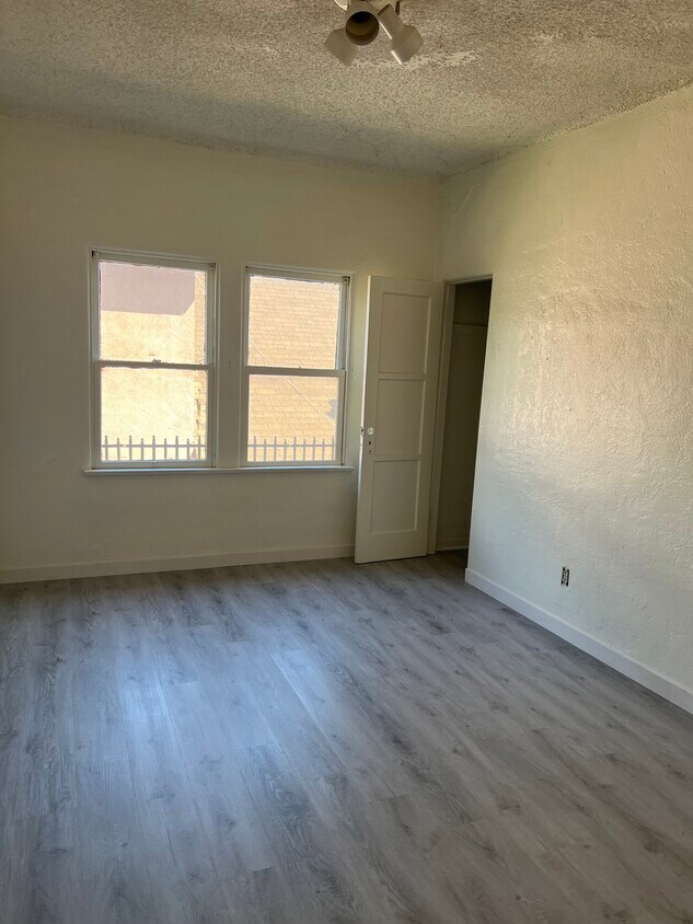 Building Photo - 4027 Griffin Ave