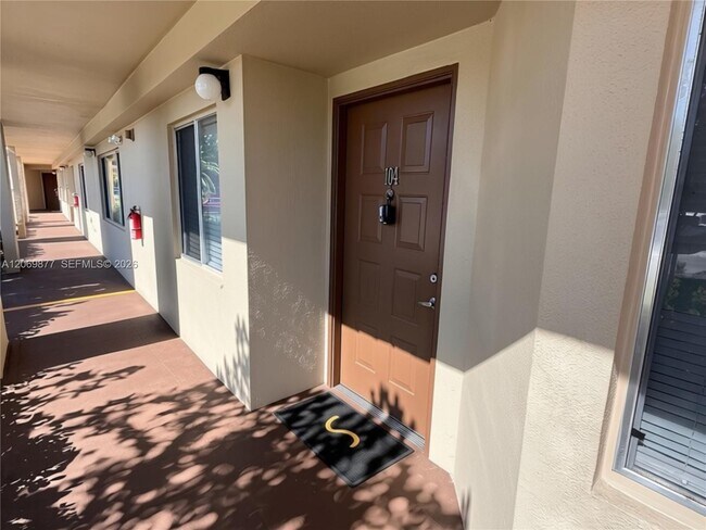 Foto del edificio - 1301 SW 142nd Ave