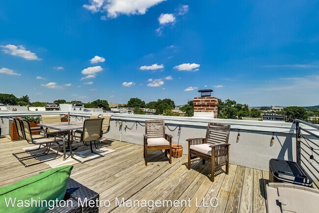 Building Photo - 3 br, 3.5 bath House - 157 U Street NE #1