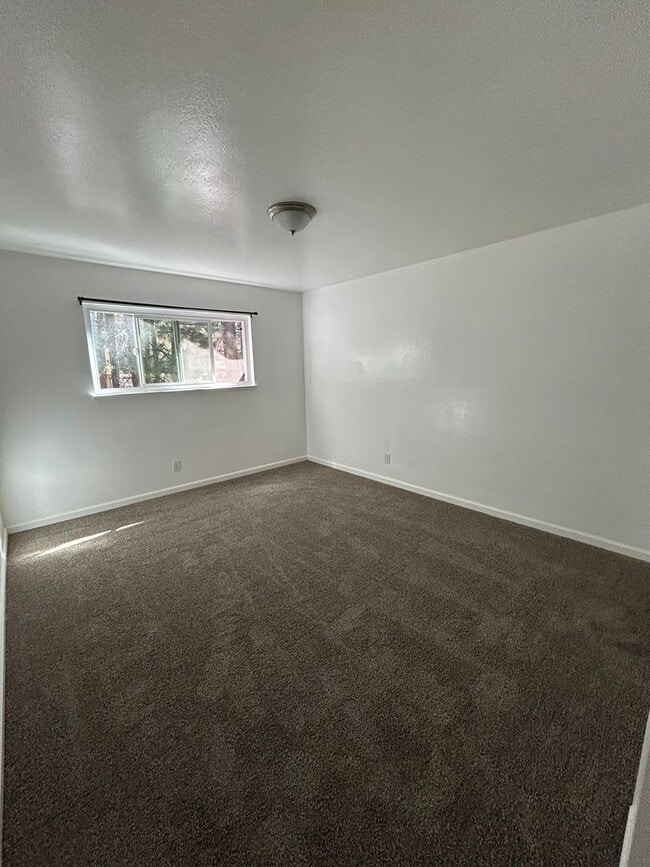 Foto del edificio - 3685 Tamarack Ave