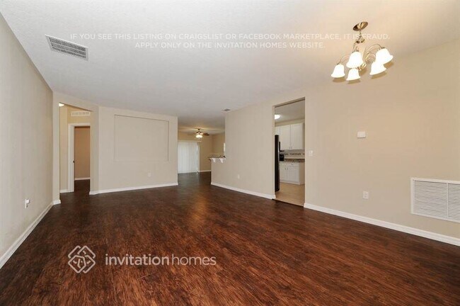 Foto del edificio - 4435 Windsong Ave